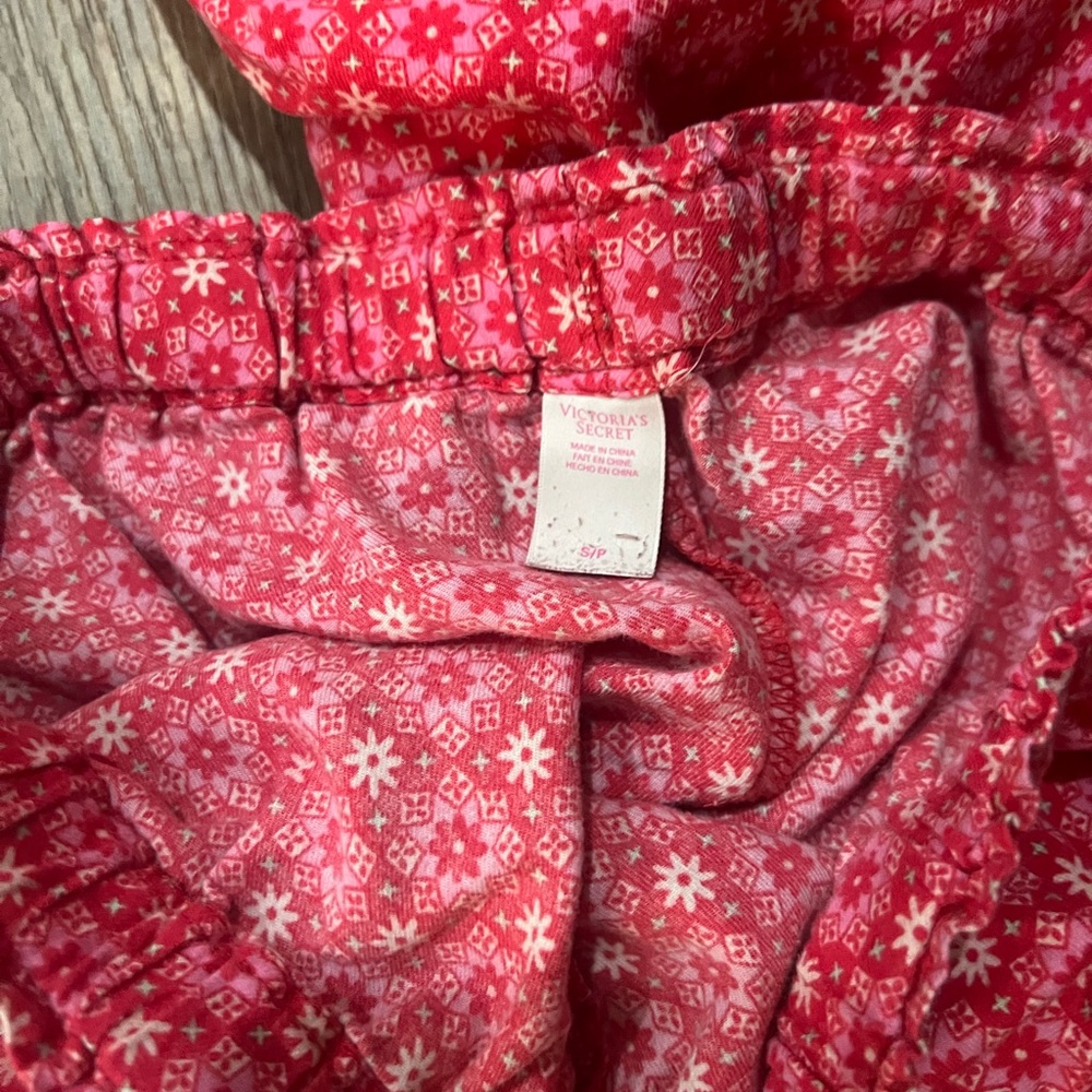 Victoria’s Secret PJ Set Small - Picture 6 of 7